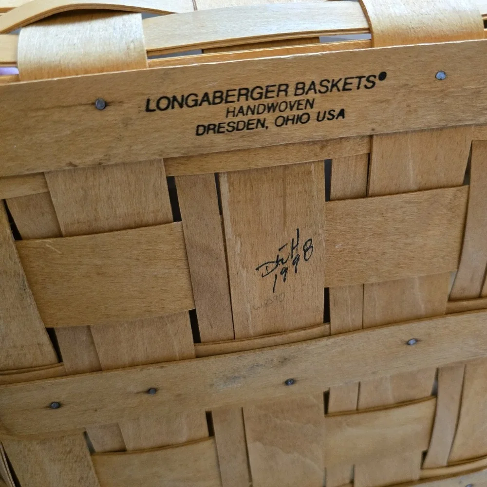 Longaberger cake basket
